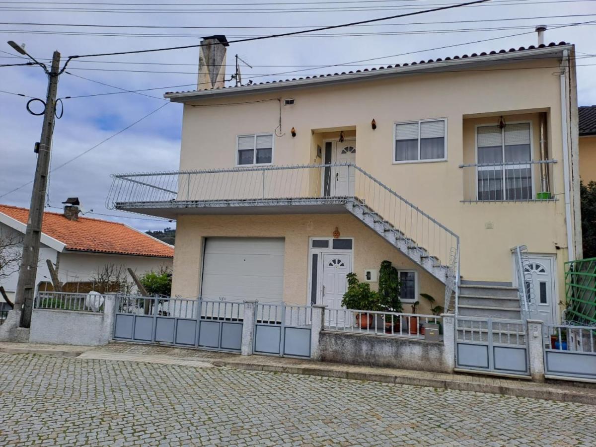 Vivenda Azevedo Hotel Celorico Da Beira Exterior foto